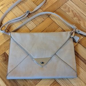 Cross-body beige faux leather purse 👜